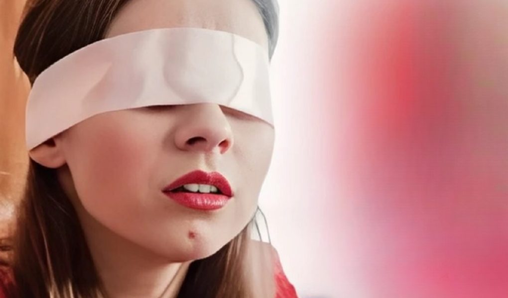 man kept wife blindfolded for 40 years emotional love story moment